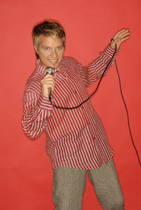 Emil Xaloc singing